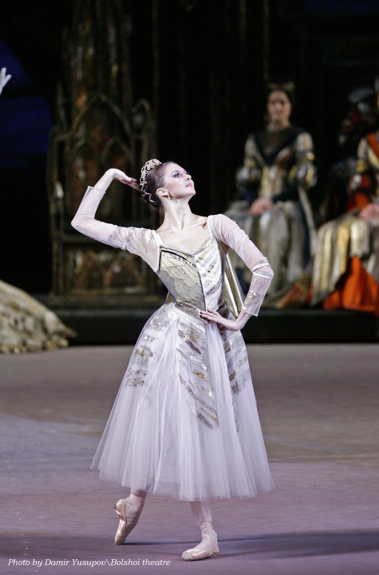Юлия Гребенщикова в балете Лебединое озеро фото 1